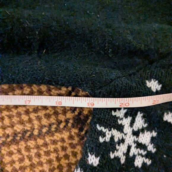 Arvilhill Ugly Christmas Sweater Mens Medium Mooning Santa Claus Humor Bad Santa - Picture 11 of 11